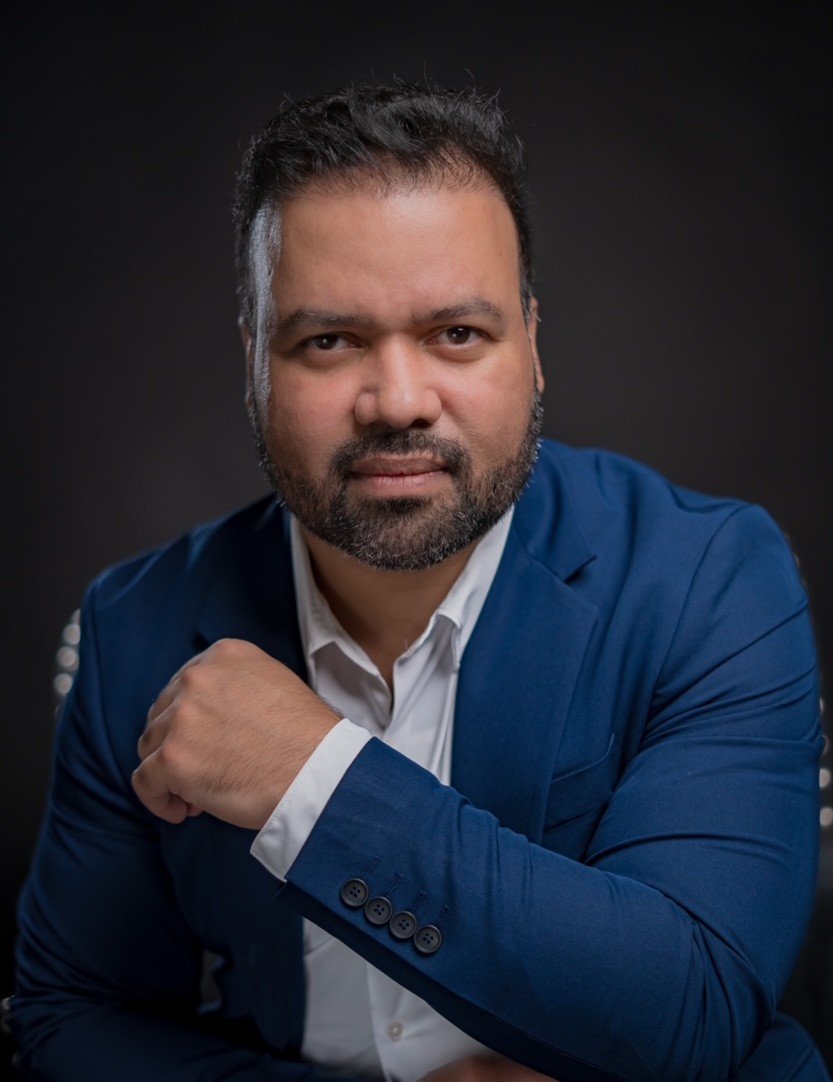 Joe Douglas — Estrategista Internacional